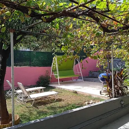 Octopus Garden, Poros-kefalonia * Πόρος