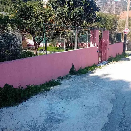 Апартаменты Octopus Garden, Poros-kefalonia *